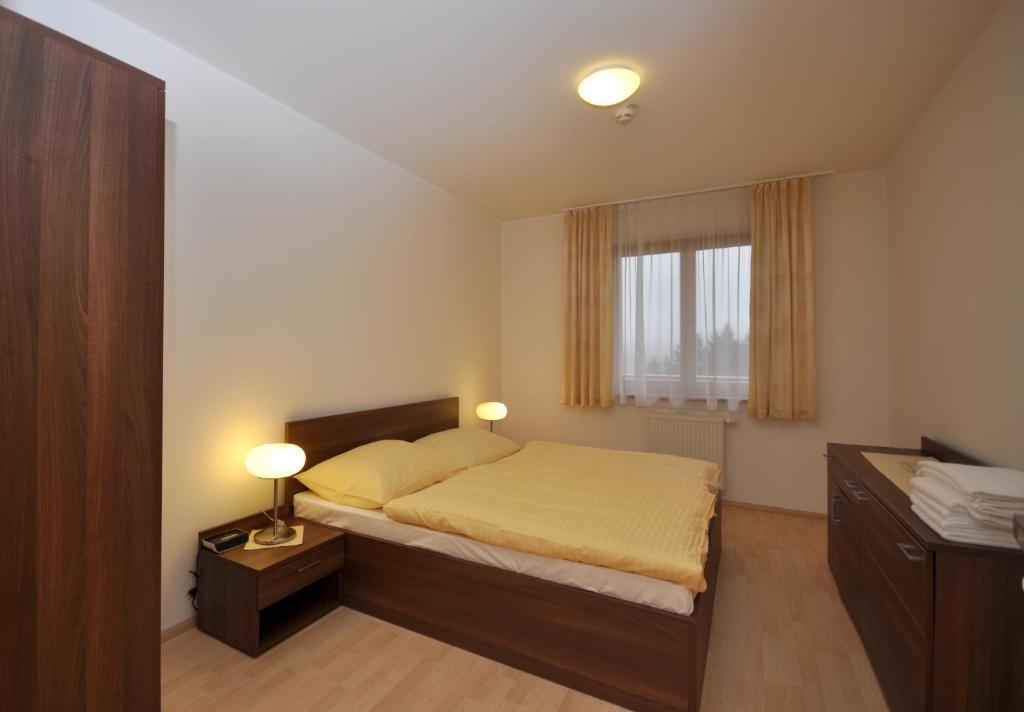 Unipharma Apartments Доновали Екстериор снимка