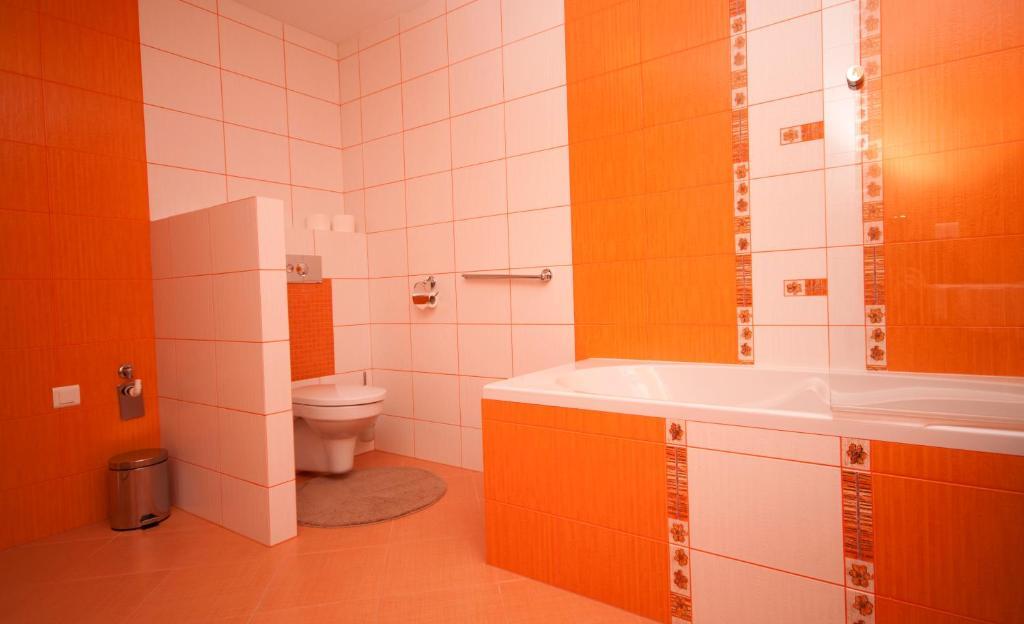 Unipharma Apartments Доновали Екстериор снимка