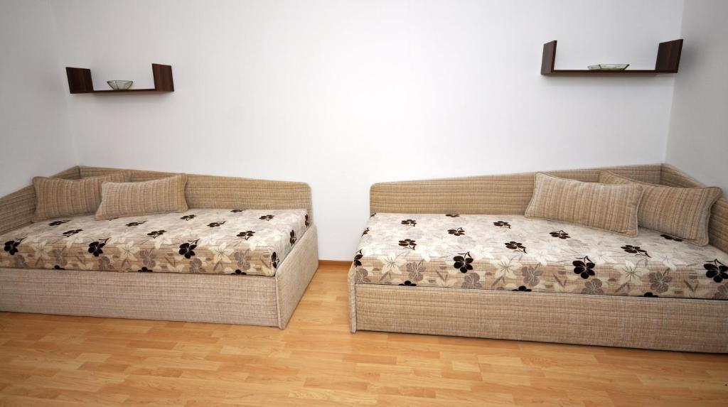 Unipharma Apartments Доновали Екстериор снимка
