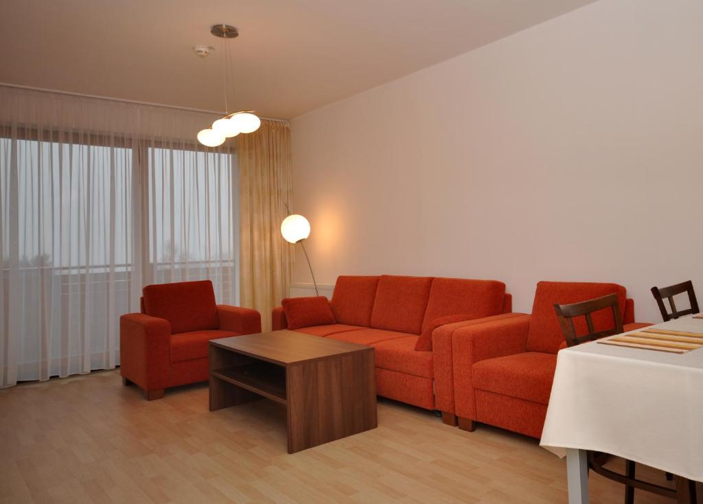 Unipharma Apartments Доновали Екстериор снимка