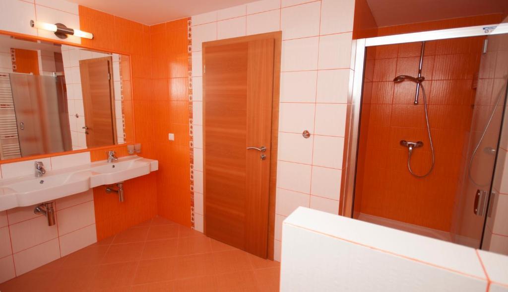 Unipharma Apartments Доновали Стая снимка